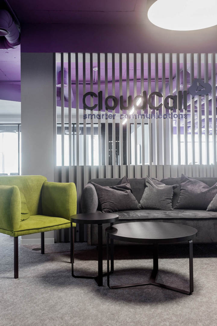 紫色天空 软件公司CloudCall明斯克办公设计欣赏